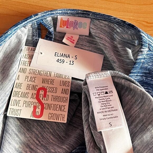 Lularoe Eliana Sleeveless Tiered Top NWT - Size Small - Picture 4 of 8